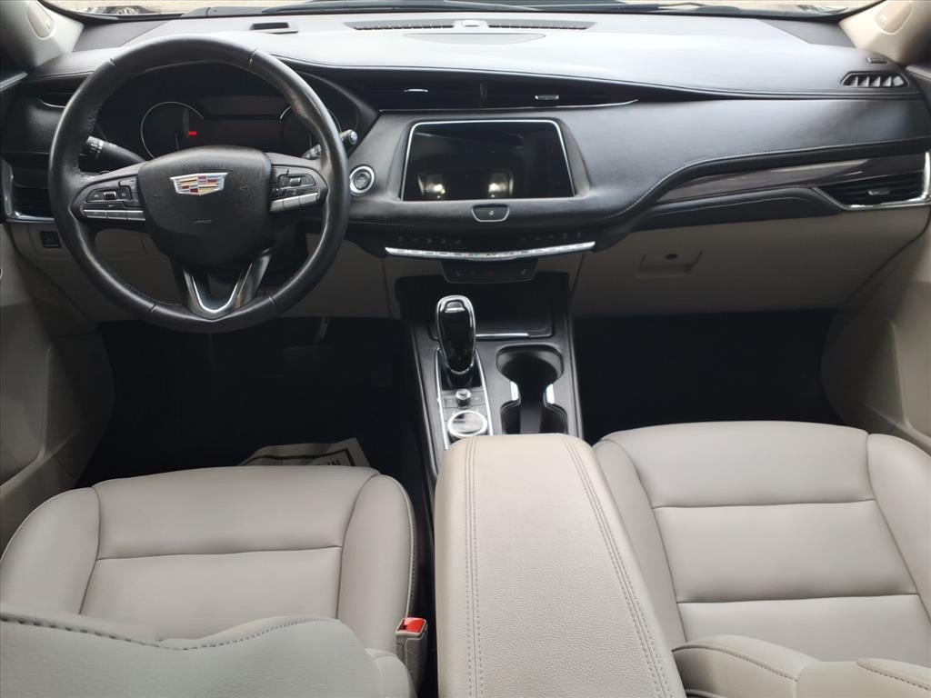 2023 Cadillac XT4 Luxury