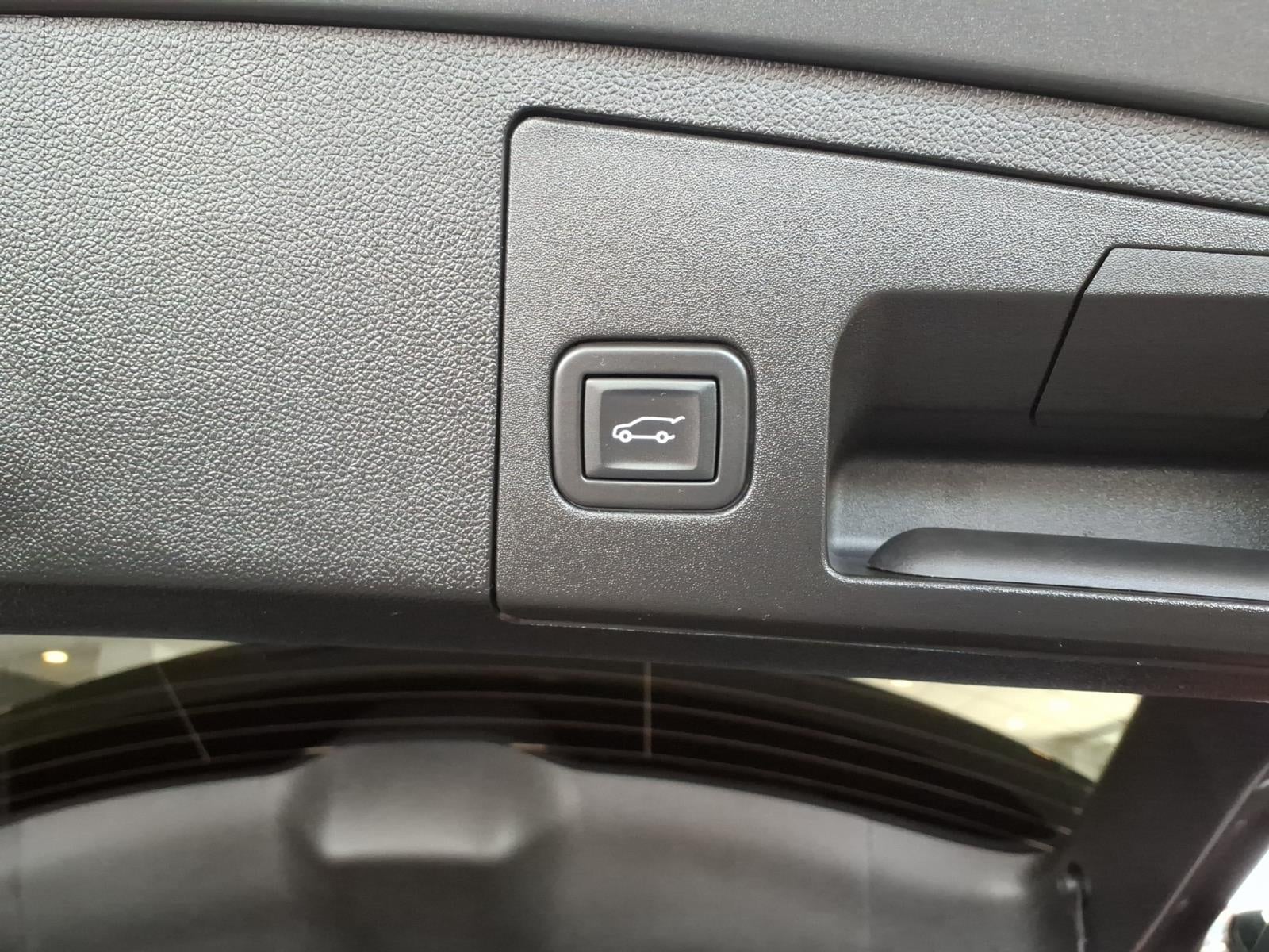 2023 Cadillac XT4 AWD Luxury