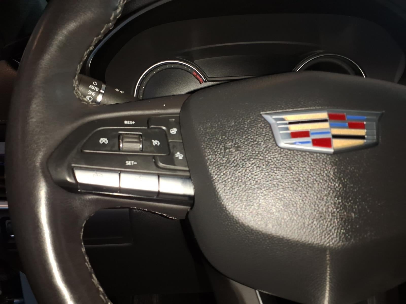 2023 Cadillac XT4 AWD Luxury