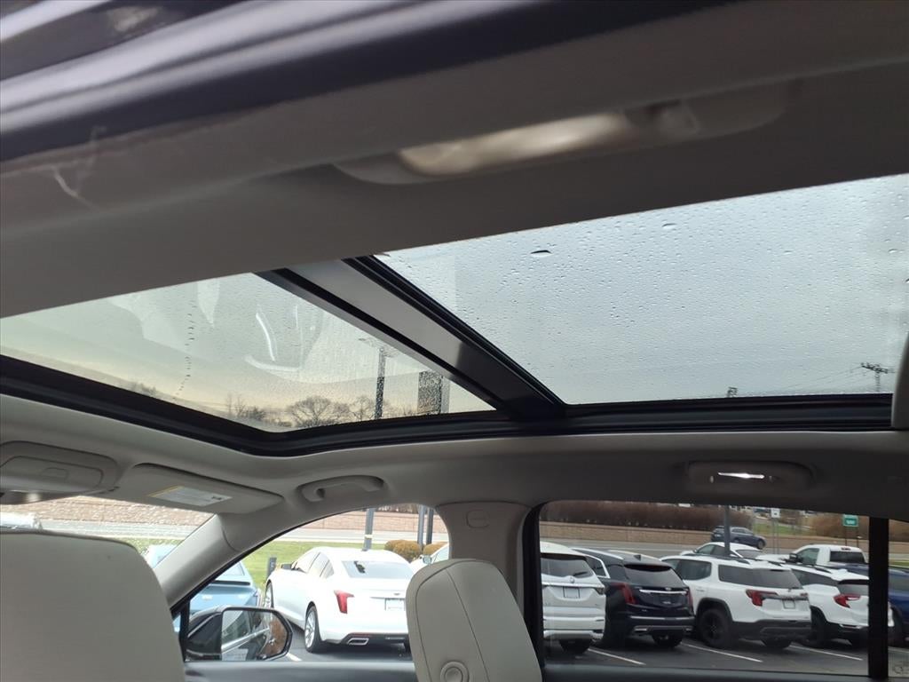 2022 Cadillac XT4 Luxury