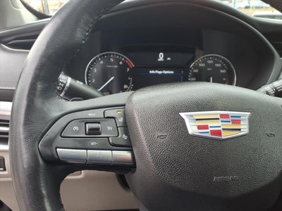 2022 Cadillac XT4 Luxury