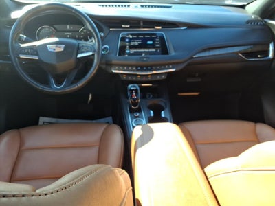 2023 Cadillac XT4 Premium Luxury