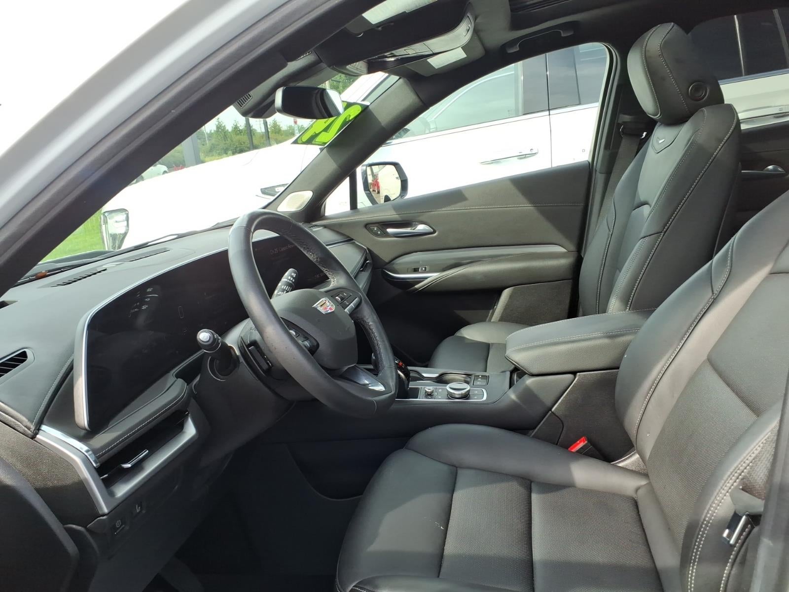 2024 Cadillac XT4 Premium Luxury