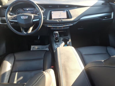 2023 Cadillac XT4 Premium Luxury