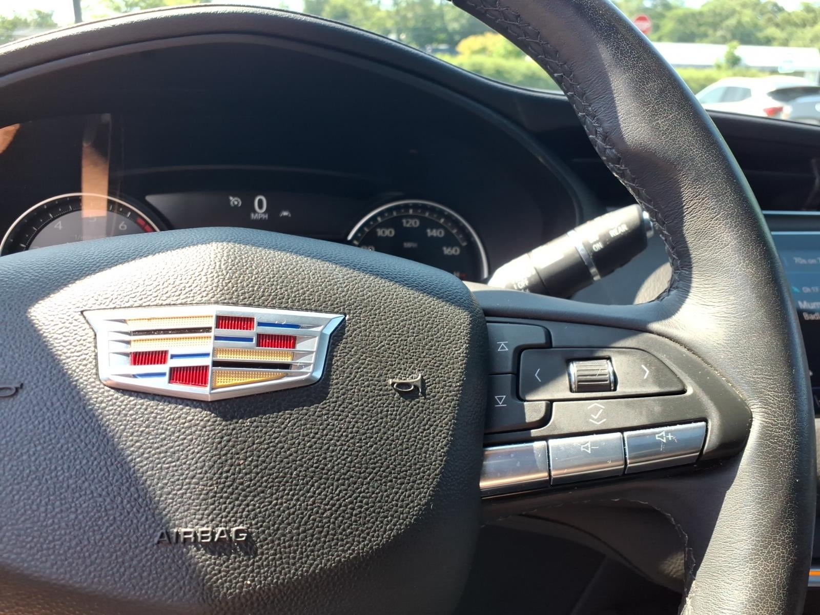 2023 Cadillac XT4 Premium Luxury