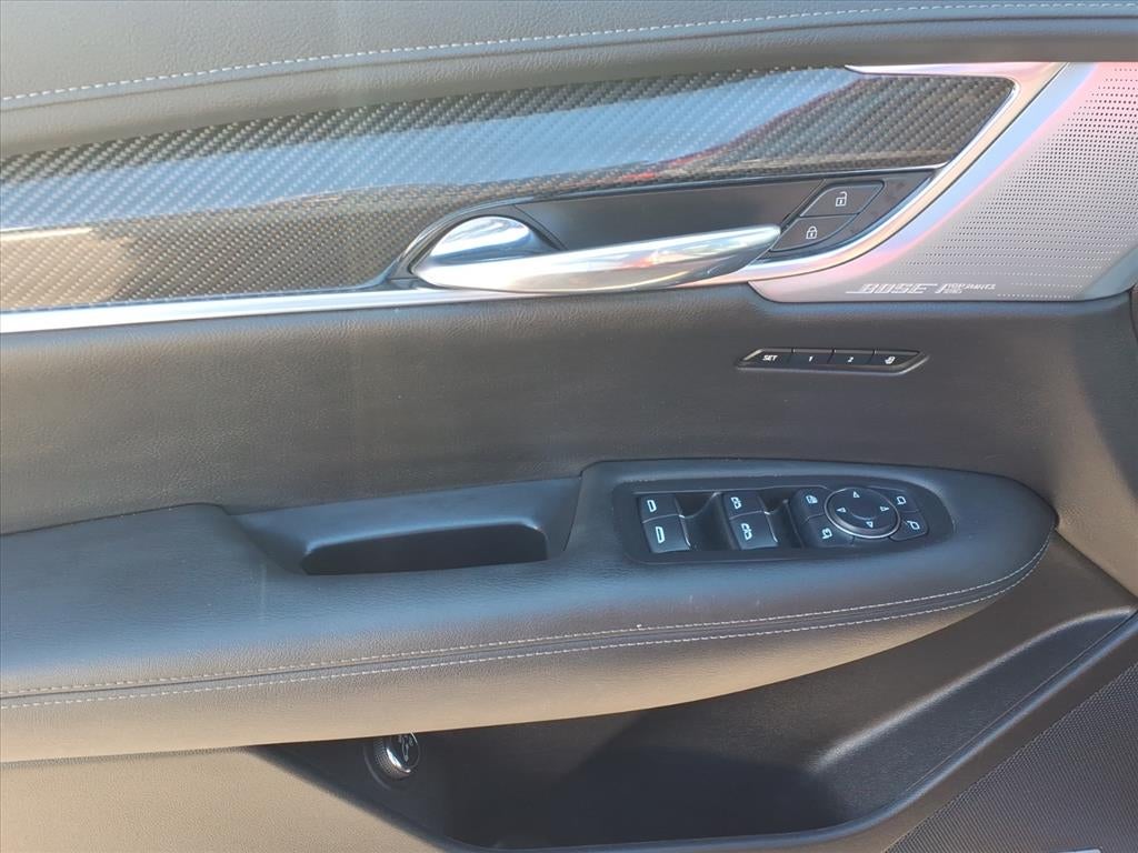 2023 Cadillac XT6 Sport