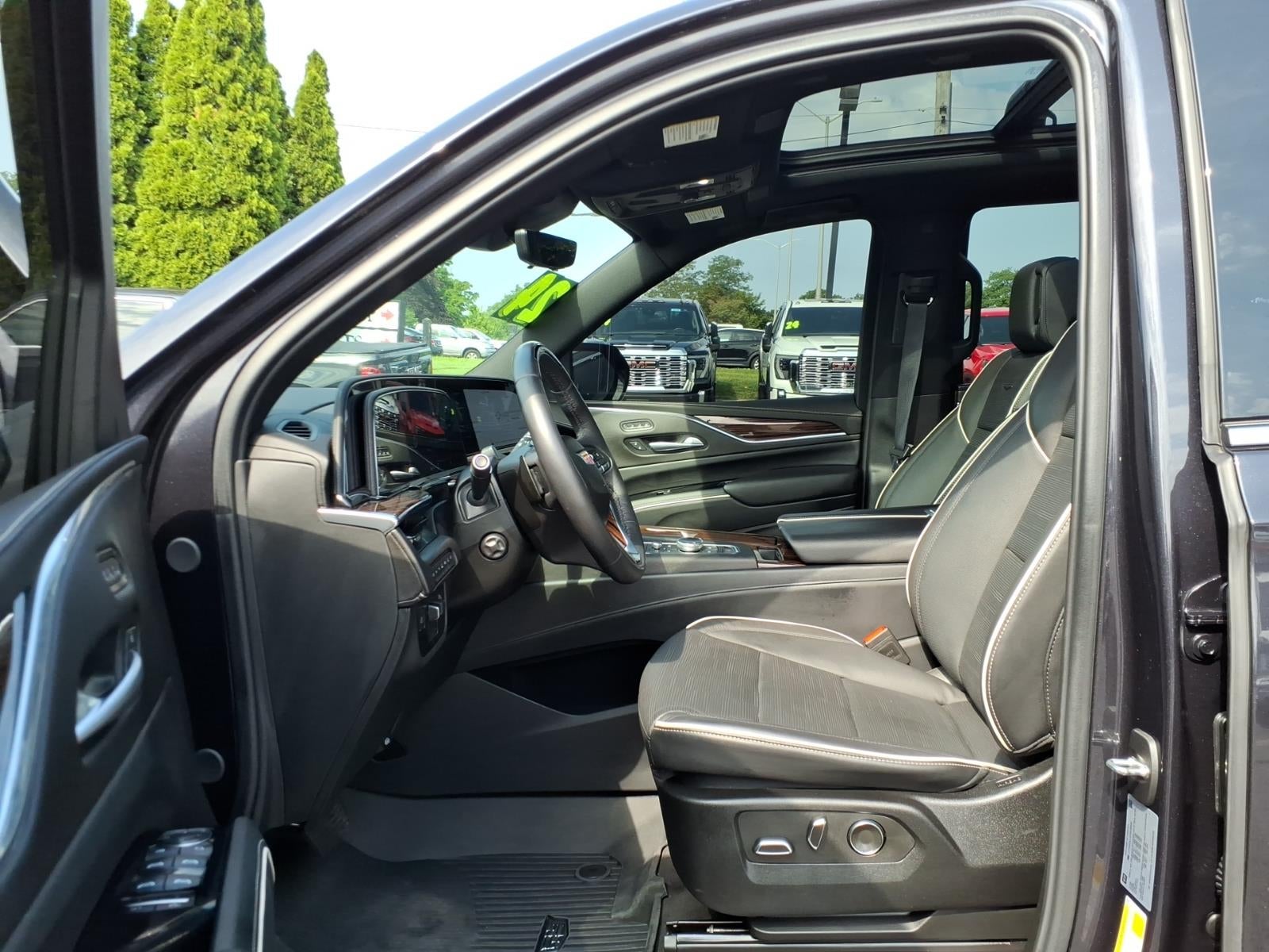 2024 Cadillac Escalade Premium Luxury