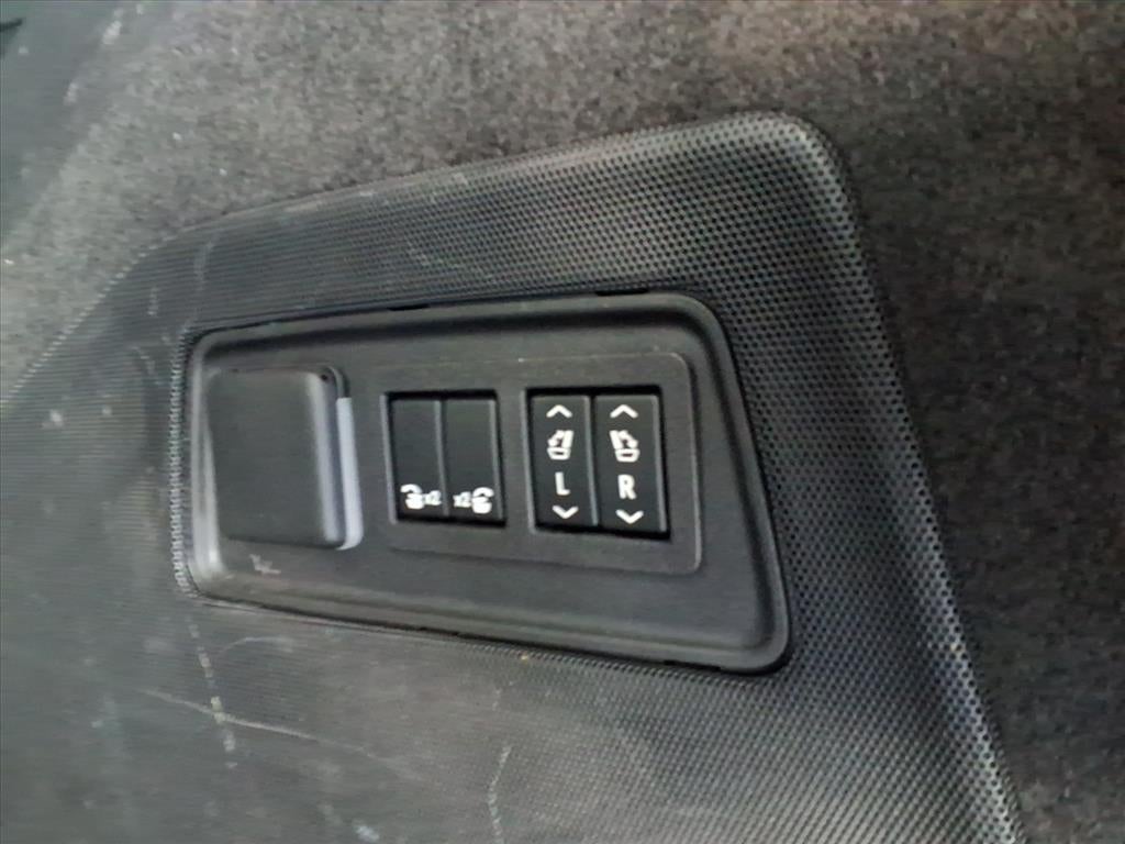 2023 Cadillac Escalade Premium Luxury Platinum