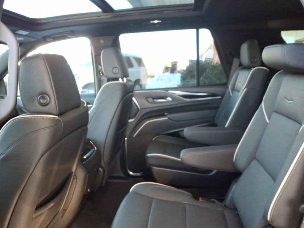 2024 Cadillac Escalade Sport