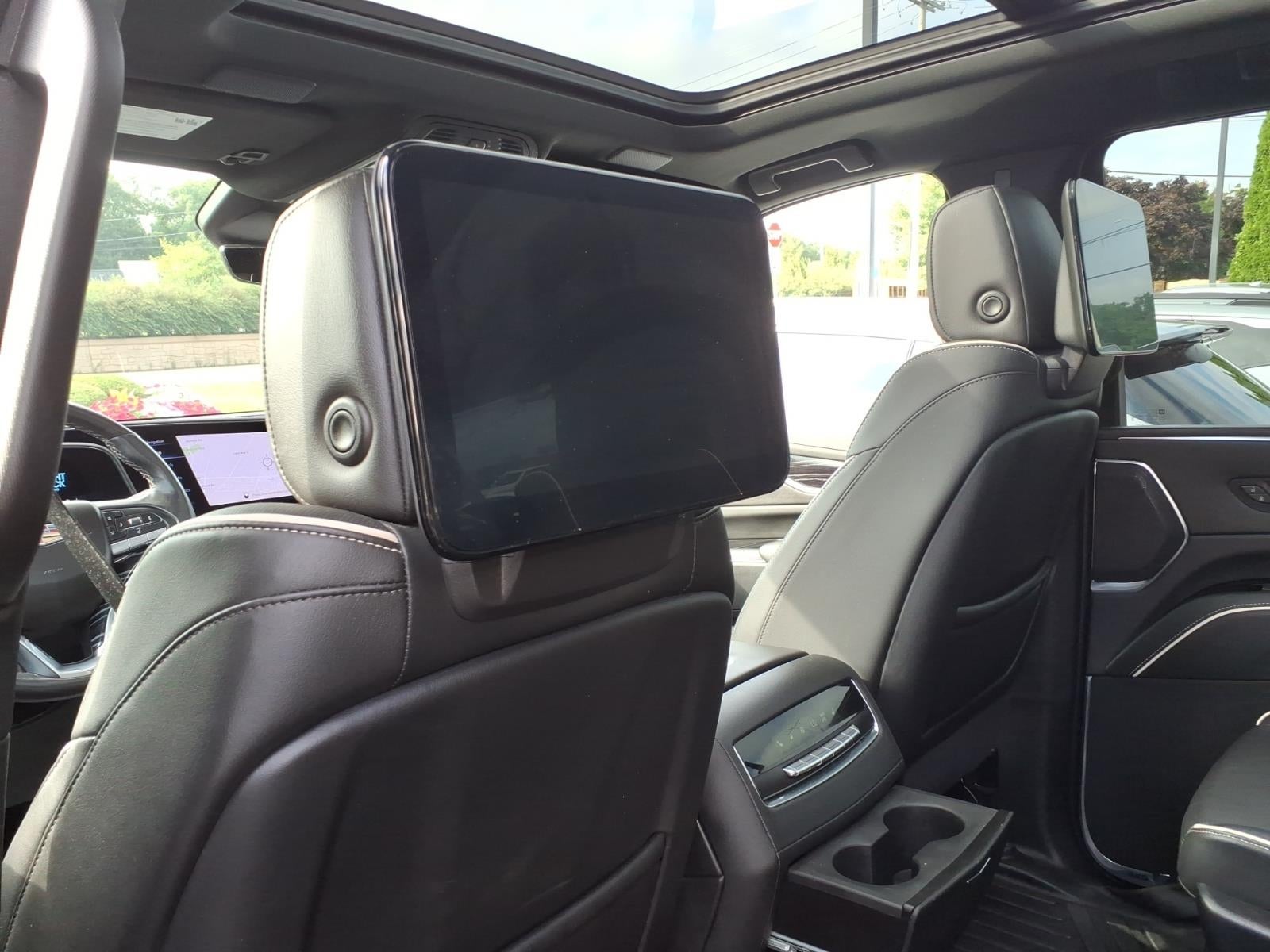2023 Cadillac Escalade ESV 4WD Sport