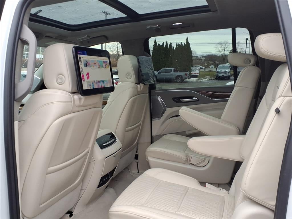 2023 Cadillac Escalade ESV Sport Platinum