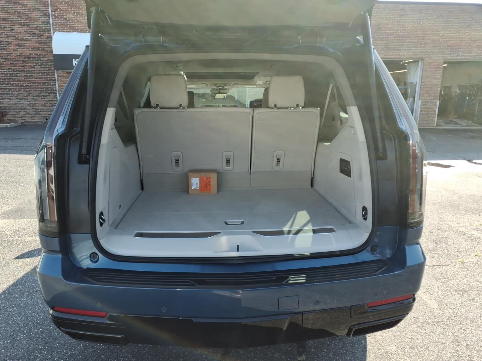 2025 Cadillac Escalade ESV Sport Platinum