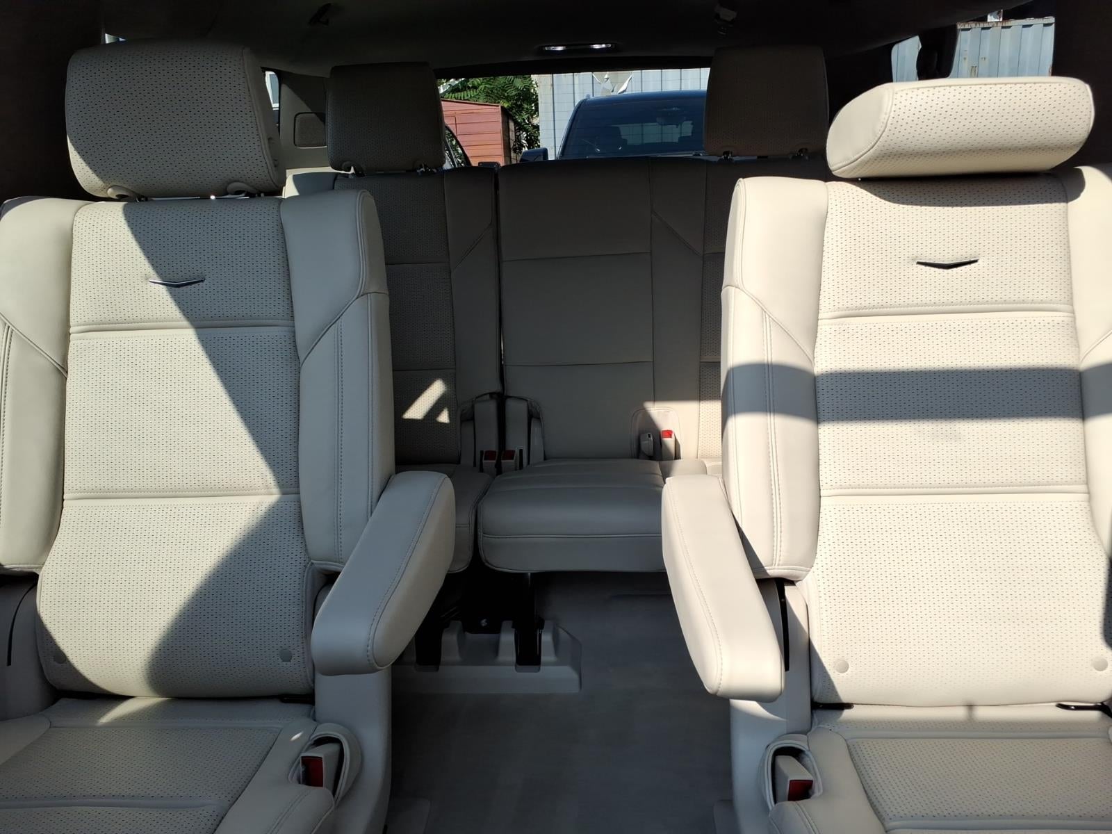 2025 Cadillac Escalade ESV Sport Platinum