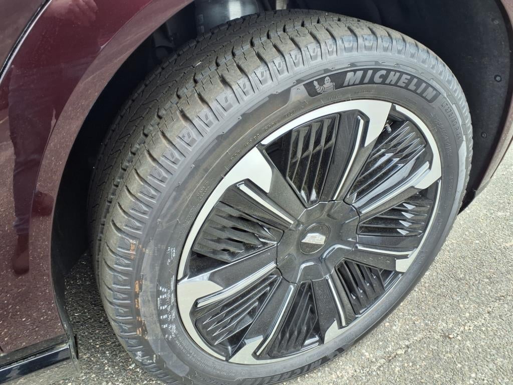 2025 Cadillac ESCALADE IQ Sport 1