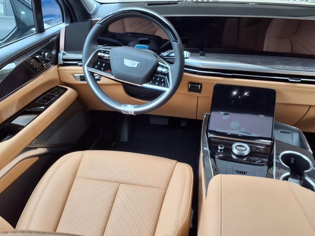 2025 Cadillac ESCALADE IQ Sport 2