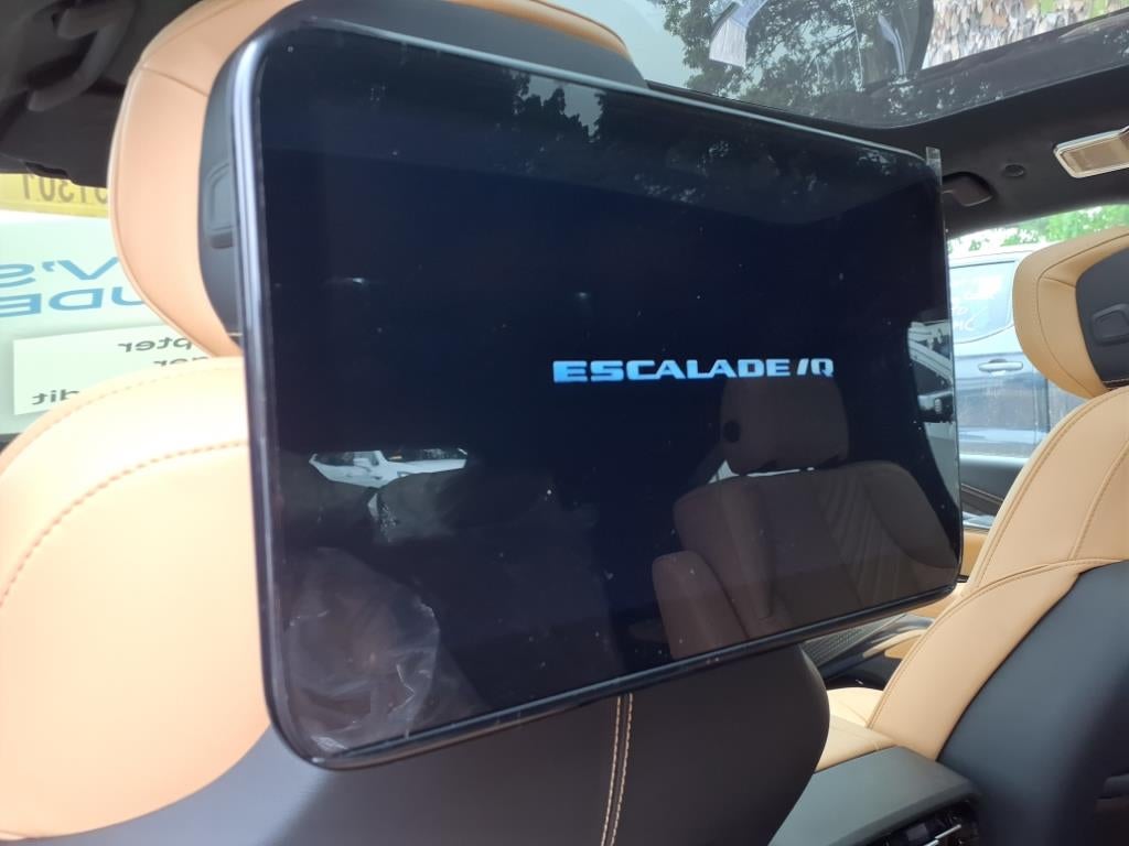 2025 Cadillac ESCALADE IQ Sport 2