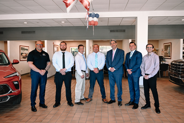 Lyriq Test Drive Group Photo 